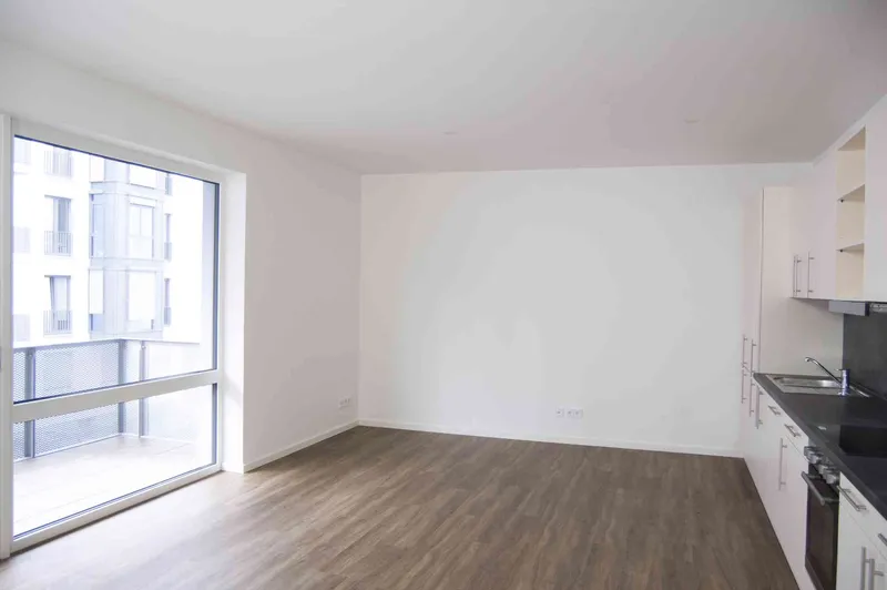 Wohnen an der Spree: interessante 4-Zi.-Wohnung — photo 1